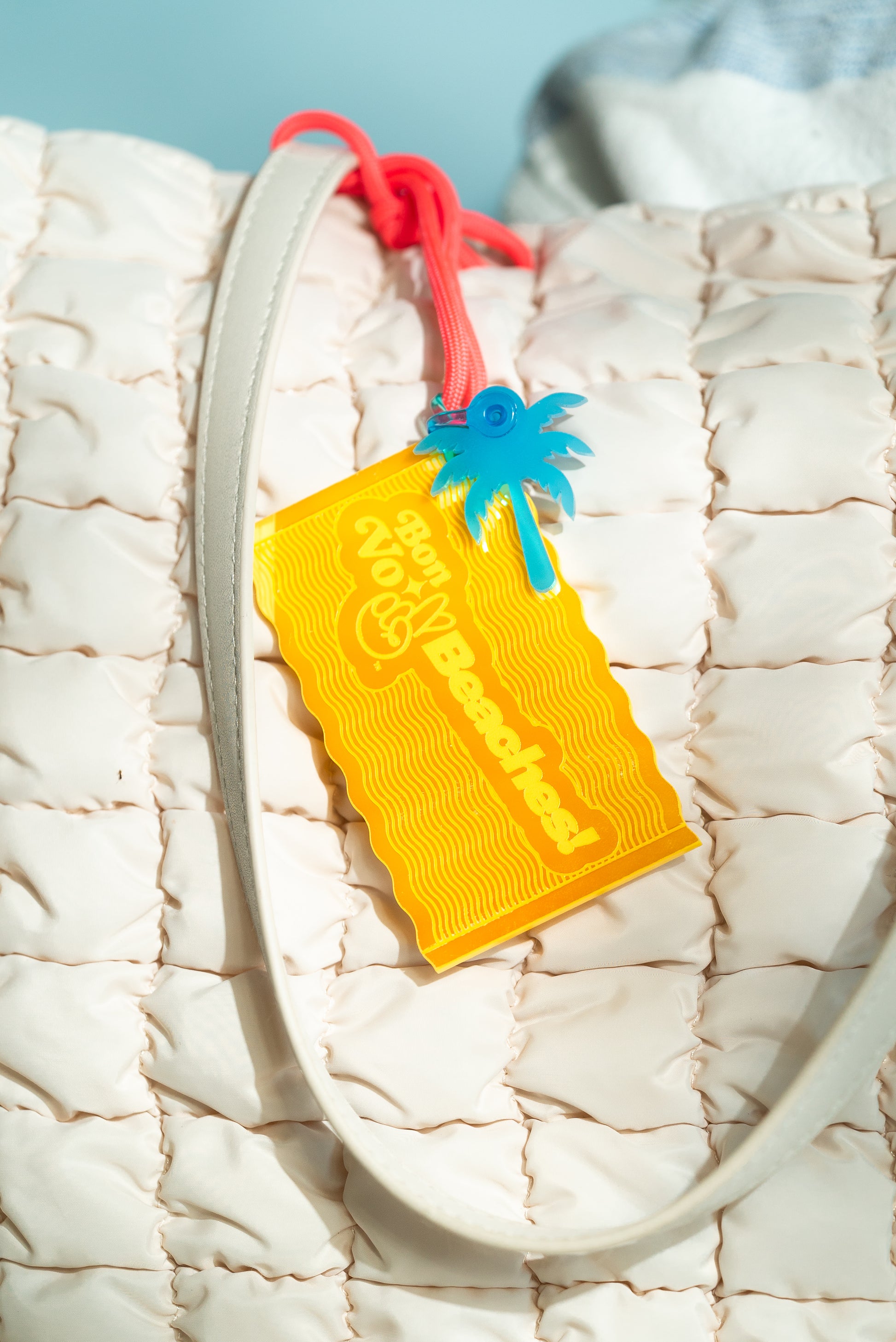 Von BoBeaches!™ Iridescent Yellow Beach Bag Tag