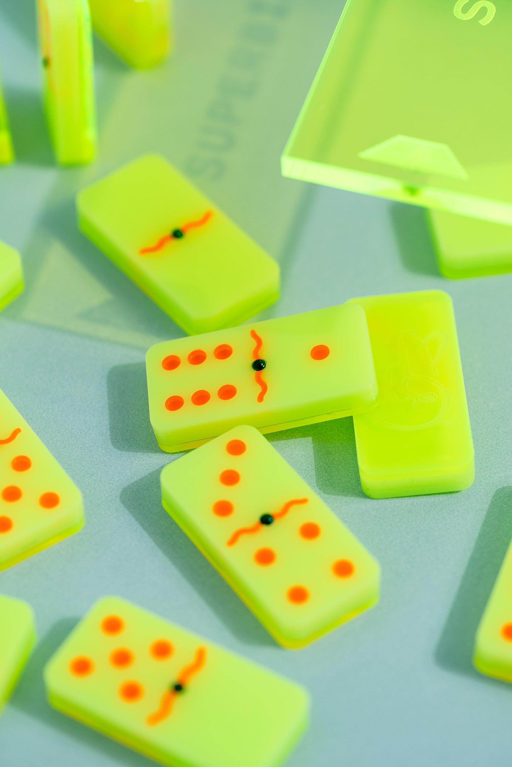 SOL - Fluorescent Green + Malachite