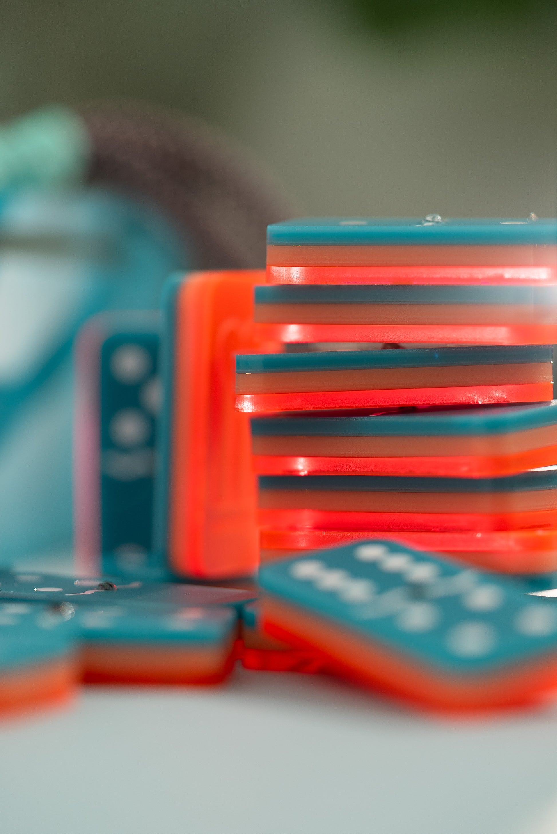 SUNSET - Turquoise, Fluorescent Pink & Black Rutile Quartz Dominó Set